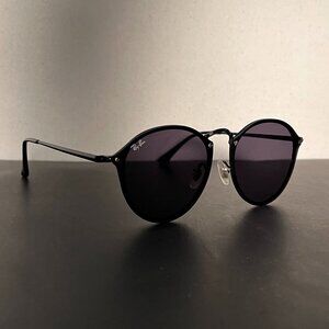 Brand-New Ray-Ban Round Fleck Sunglasses